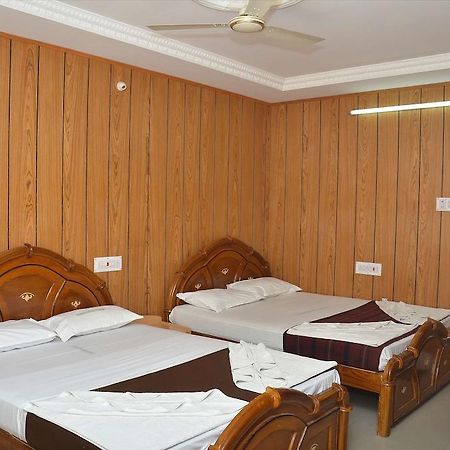 Saravanan Lodge Ченнаї Екстер'єр фото