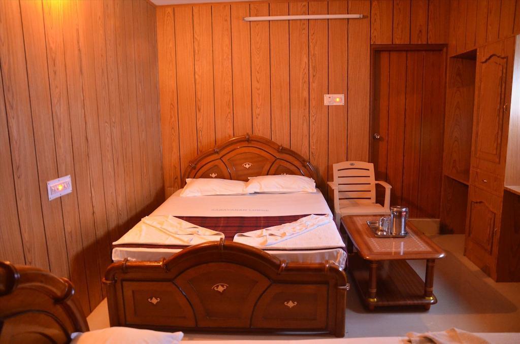 Saravanan Lodge Ченнаї Номер фото